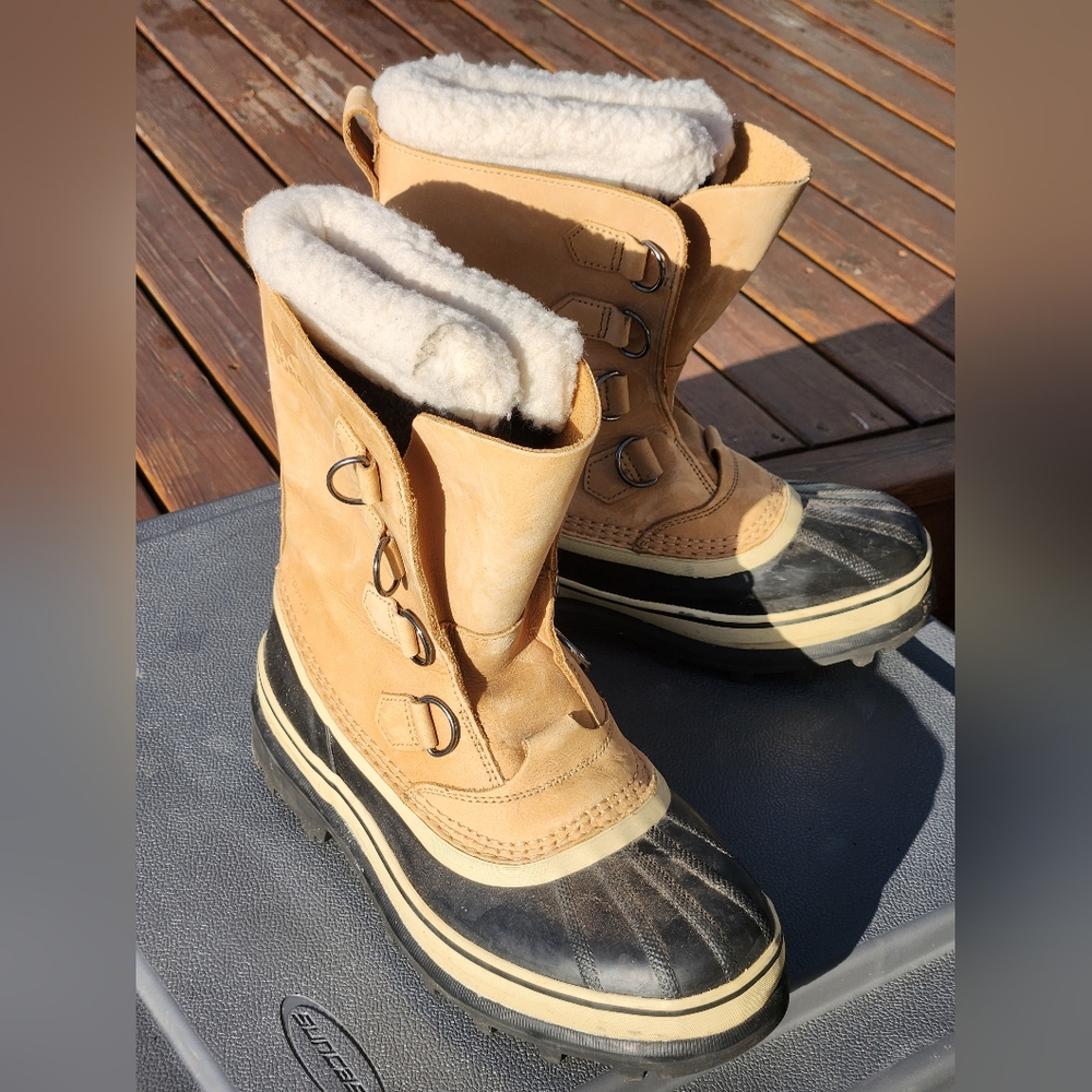 SOREL Size 8.5 Women's Waterproof boots for snow & rain